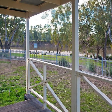 Wagga Wagga Beach Caravan Park Hotel Exterior photo