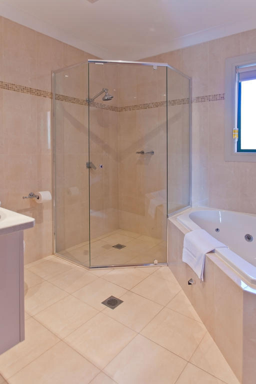 Wagga Wagga Beach Caravan Park Hotel Room photo
